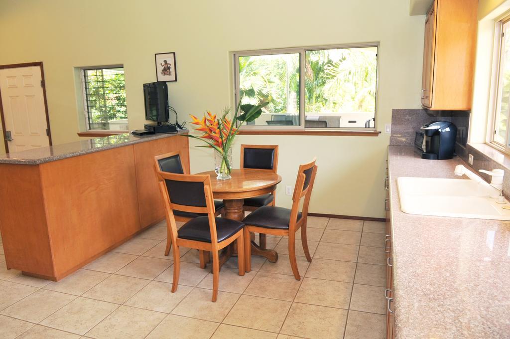 Aloha Aku Inn & Suites Kihei Room photo